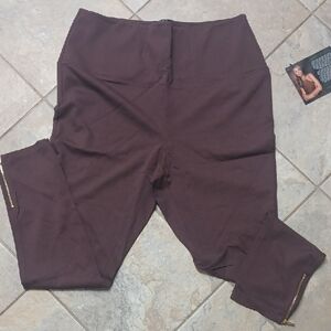 IMAN Brown Leggings with Gold Zipper Trim